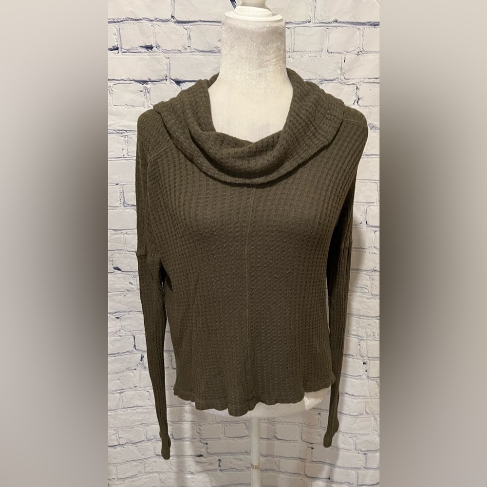 Lucky Brand Women’s Cowl Neck Waffle Knit Sweater Olive Color High-Low Hem Small